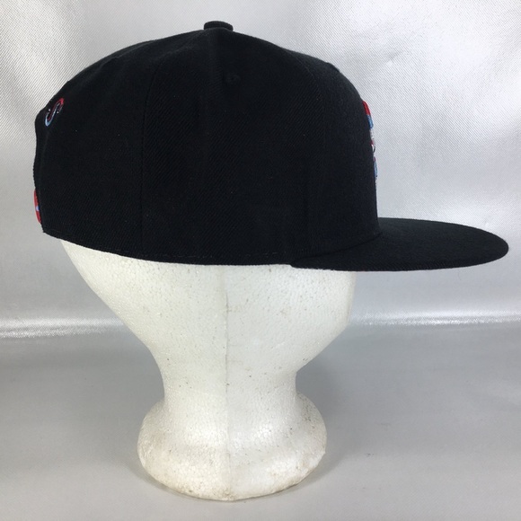 Chicago Bulls Artist Series Kate Lewis Graffiti Snapback - Picture 2 of 10